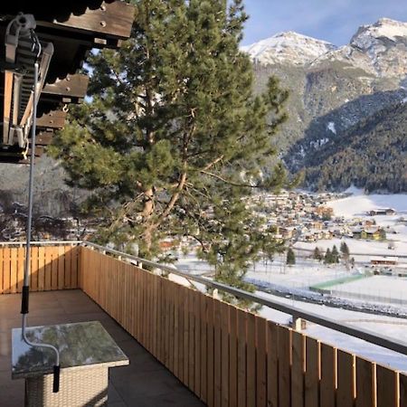 Apartamento Haus Adlerhorst Neustift im Stubaital Exterior foto