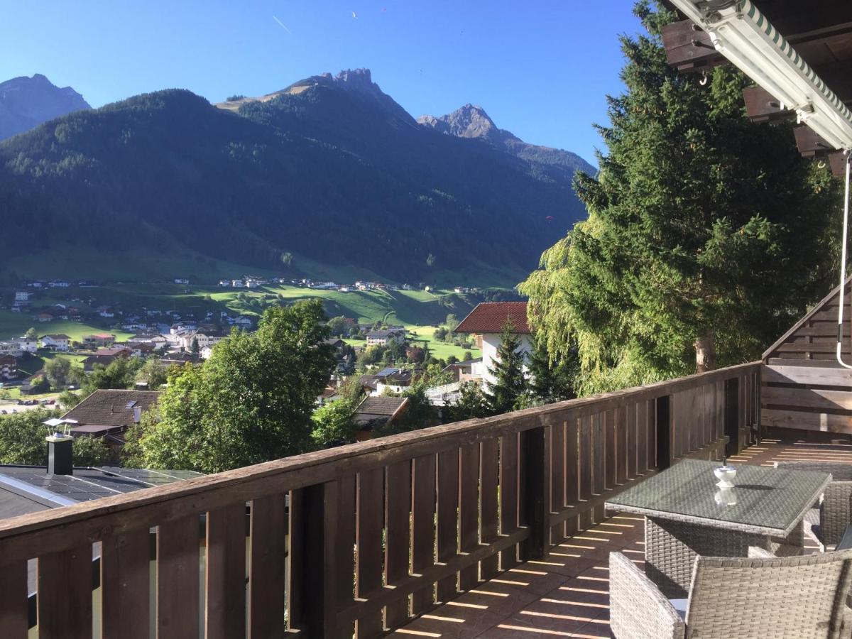 Apartamento Haus Adlerhorst Neustift im Stubaital Exterior foto